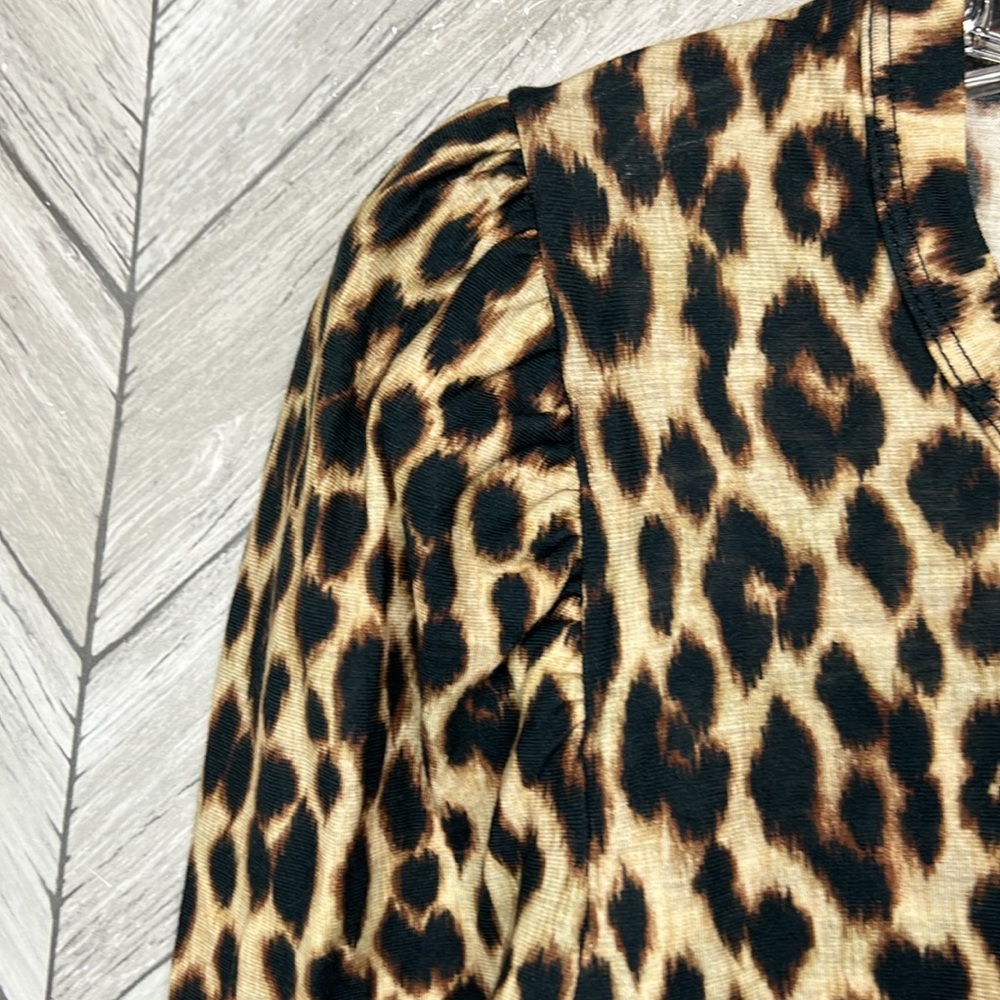 A.L.C. Karlie Leopard Print Long Sleeve Top Size M - image 4